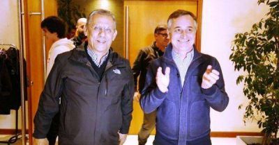 En Neuqu�n se reafirm� que compiten 4 para 3 bancas