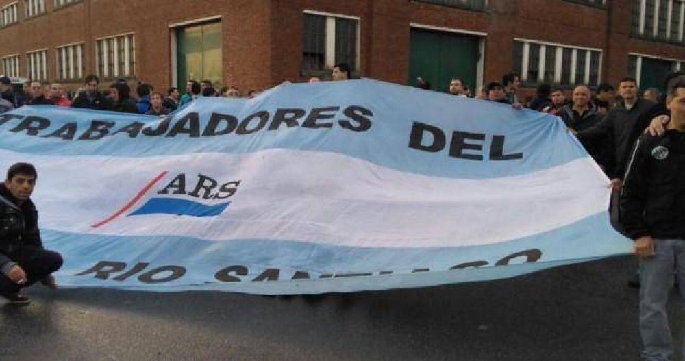 Trabajadores de Astilleros R�o Santiago cruzaron a Vidal que los tild� de �no productivos�