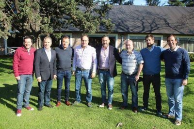 Los intendentes kirchneristas de la primera prometieron hacer 