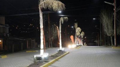 Avil�s inaugur� obras por 1.800.000 pesos en Solares de las Ensenadas