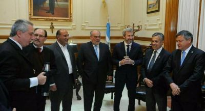 Macri ya abri� la negociaci�n con los gobernadores peronistas