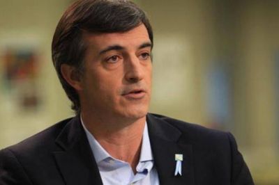 Esteban Bullrich abri� el paraguas: 