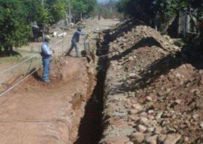 Avanzan los trabajos de construcci�n de redes cloacales y conexiones en fraile pintado