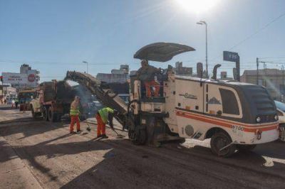 Repavimentan la avenida Yrigoyen