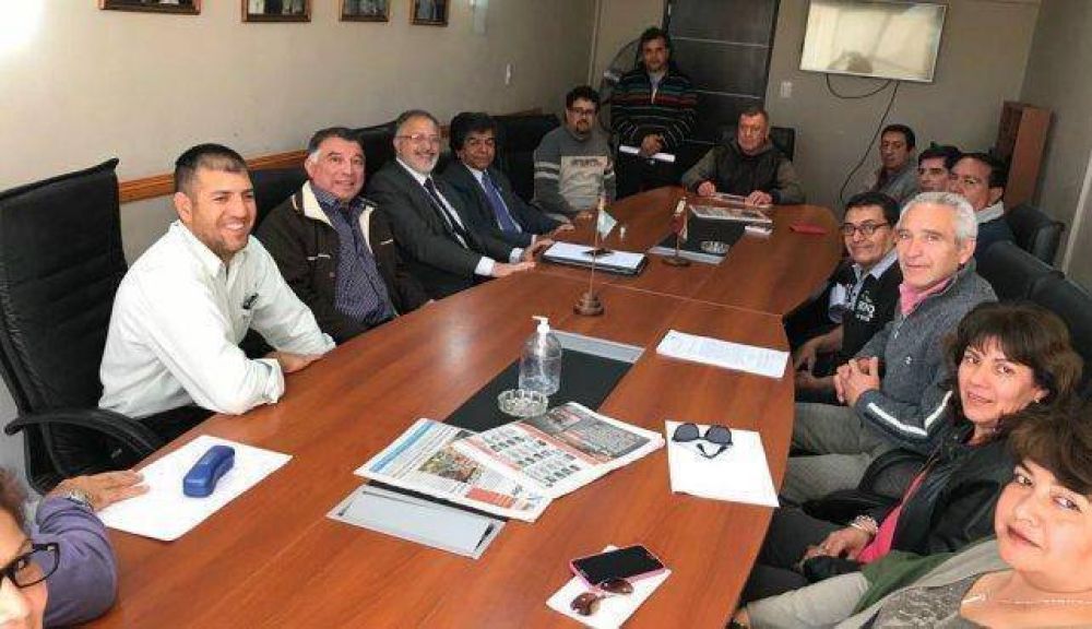 Comisiones del Senado recibieron a Polic�as Retirados