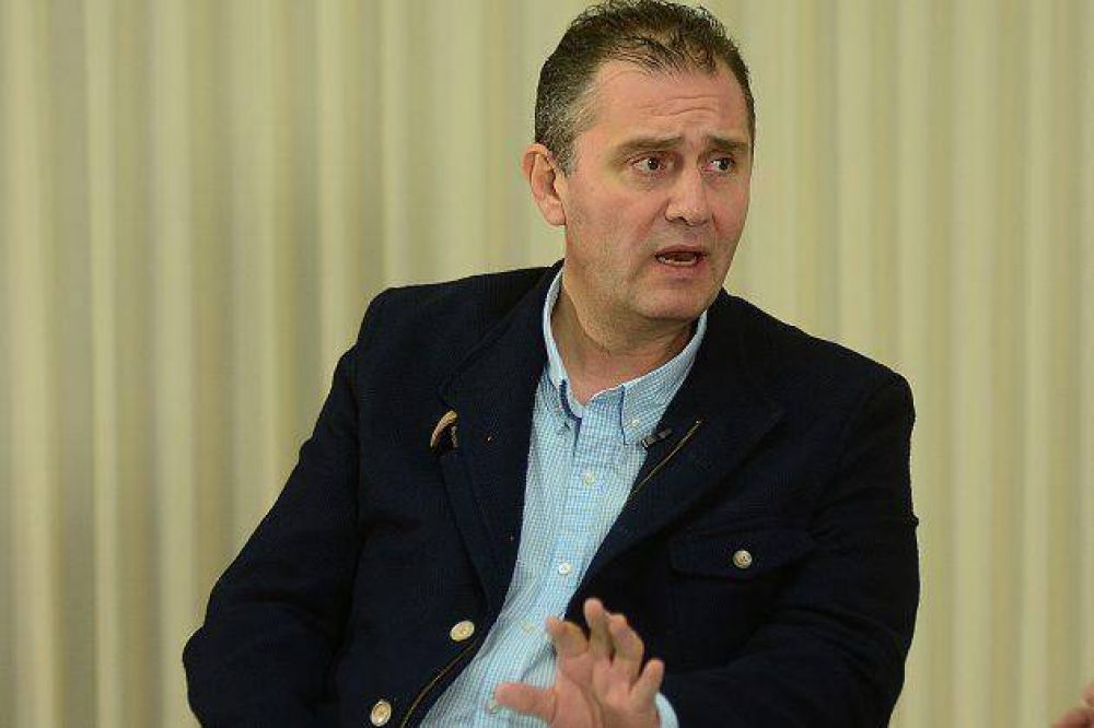 Asumen dos nuevos funcionarios en el Gobierno