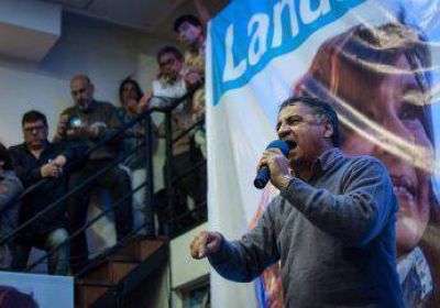 El peronismo considera �hist�rica� la campa�a de Depetri