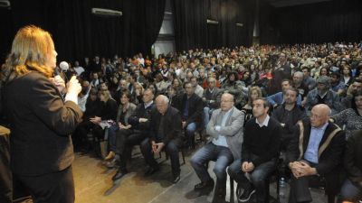 Reproches y ruegos a la militancia