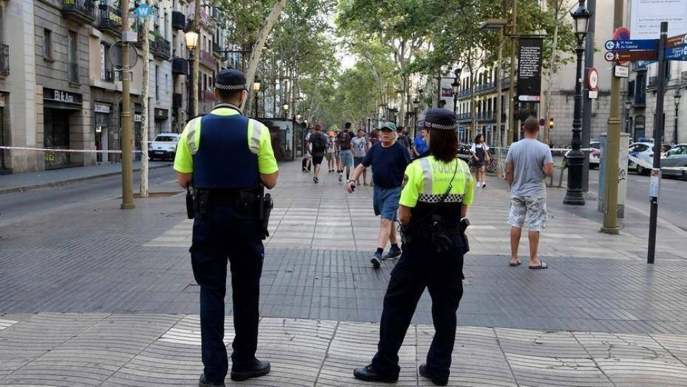 Detienen a una tercer persona implicada en los atentados cometidos en Catalua