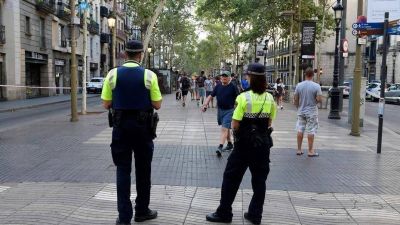 Detienen a una tercer persona implicada en los atentados cometidos en Catalu�a