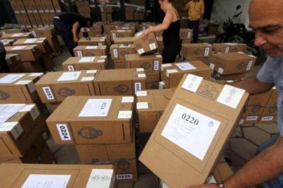 Terminaron los escrutinios definitivos en 10 provincias y se esperan resultados de Buenos Aires