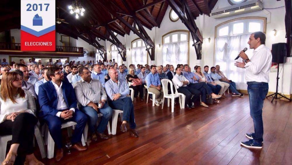 Por ahora los cambios gruesos en el gabinete de Garro siguen en suspenso
