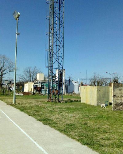 Vecinos advierten por la falta de agua potable