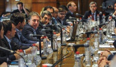 Catamarca y Santa Cruz no firmaron el acuerdo para bajar el gasto p�blico