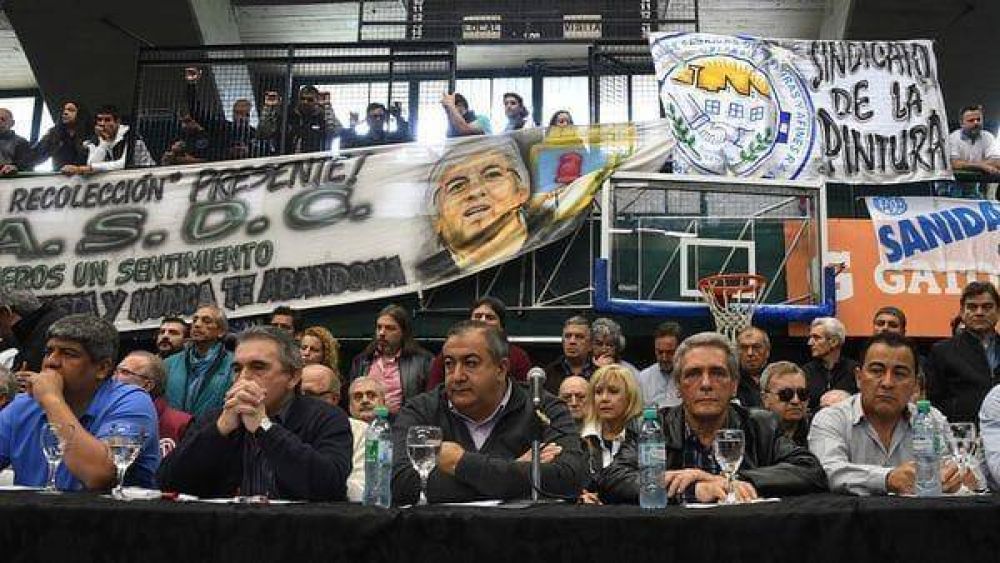 En medio de tensiones internas, la CGT se prepara para movilizarse contra el Gobierno
