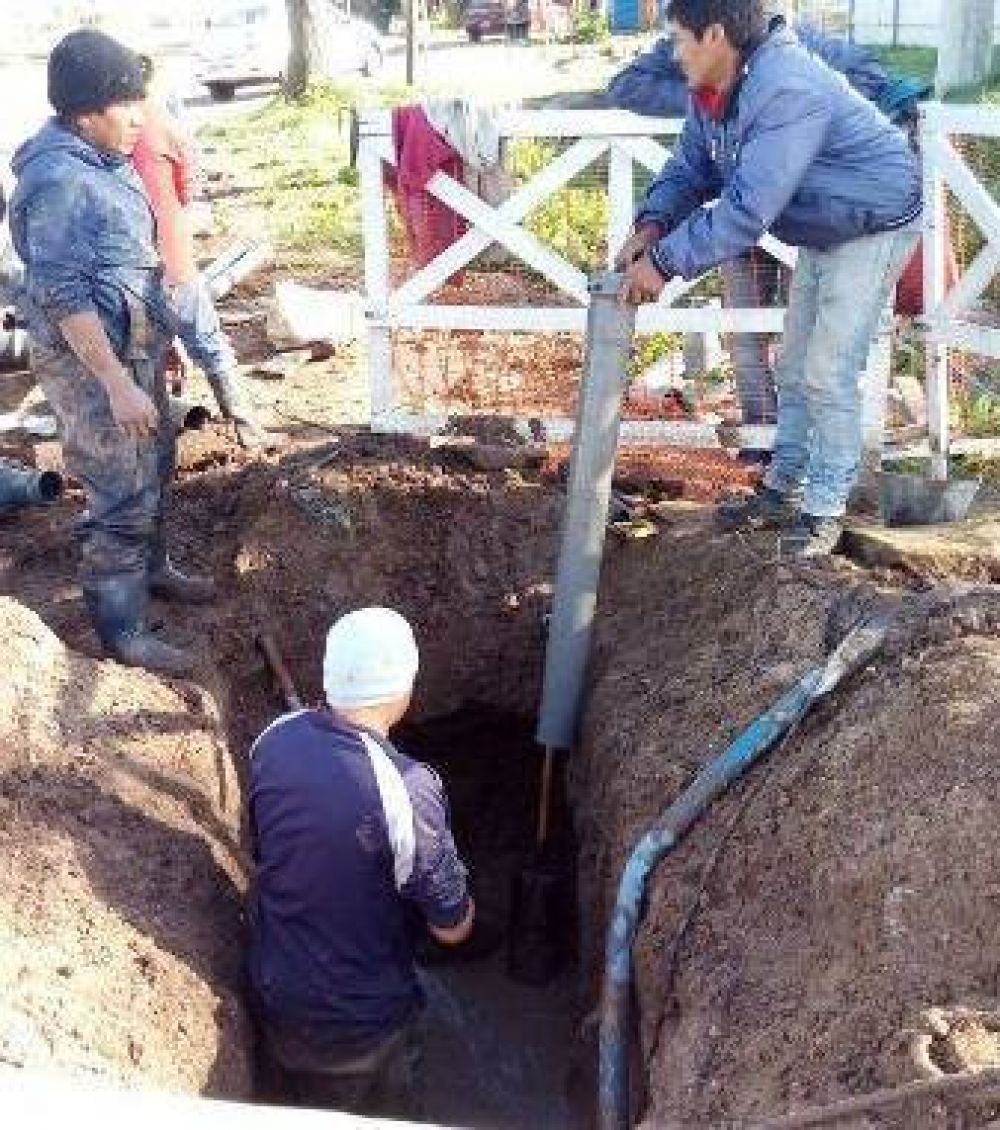TECMA contin�a con el recambio de ca�er�as del servicio de agua en Saladillo
