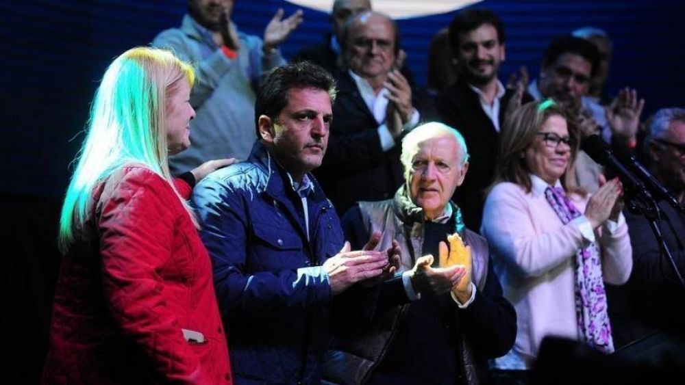 C�mo recuperar votos: tras el golpe en las PASO, 1Pa�s re�ne a la tropa con la mira en octubre