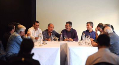 Exclusivo: cumbre de intendentes en Hurlingham para pedirle a Randazzo que se baje