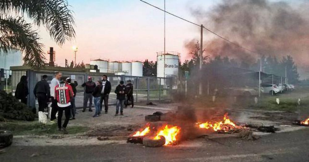 Cierra una planta petrolera en Santa Fe y despide 35 operarios