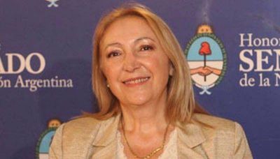 Senadora juje�a en jurado que enjuiciar� a camarista
