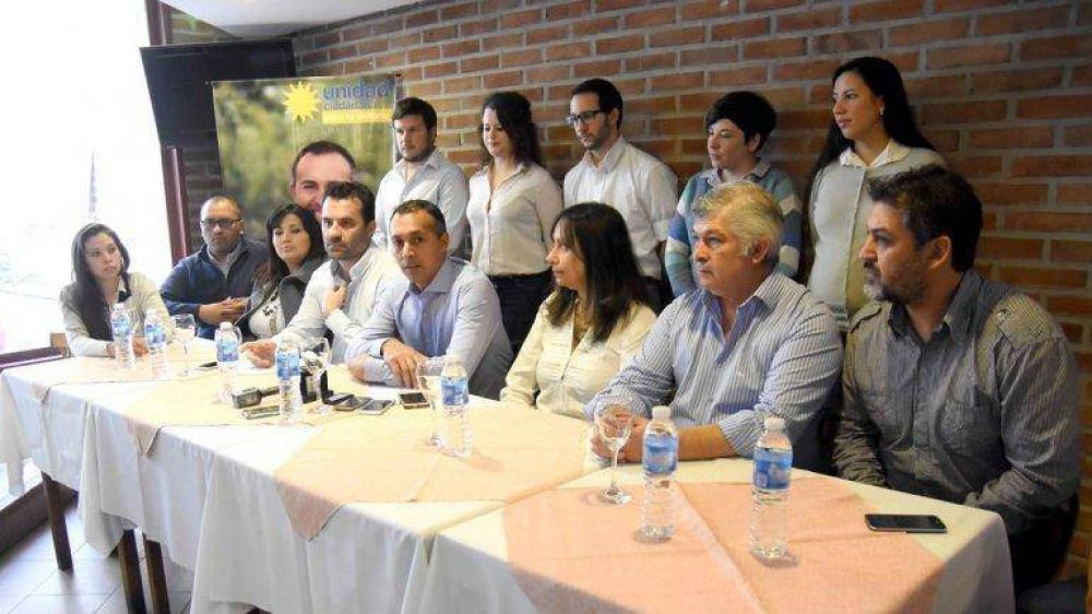 Z��iga ya tiene el equipo para pelarle al macrismo local