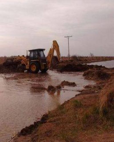El intendente de Rivadavia anunci� que denunci� otra vez al gobernador de La Pampa y lo calific� como �patr�n de estancia�