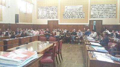 Sigue sin reglamentaci�n la ordenanza sobre desfibriladores obligatorios