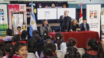 Lifschitz present� el programa 