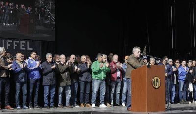 La marcha de la CGT no logr� disimular las diferencias entre los gremios
