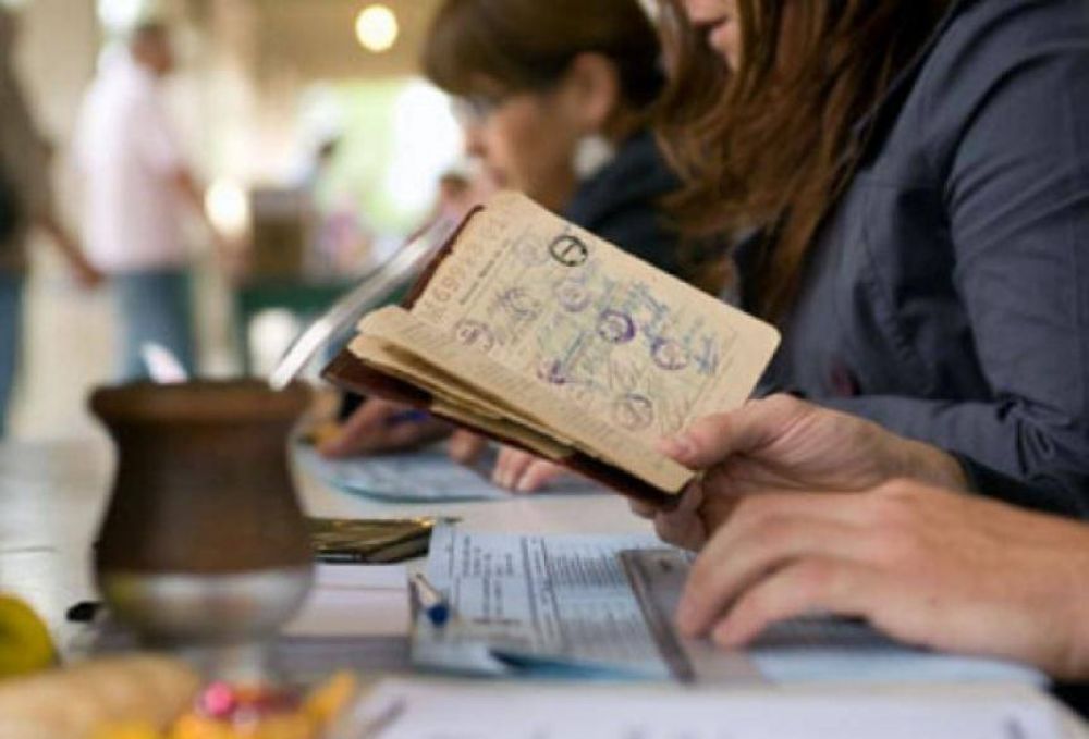 De cara a octubre, Unidad Ciudadana aceita a sus fiscales para que no le caminen los votos