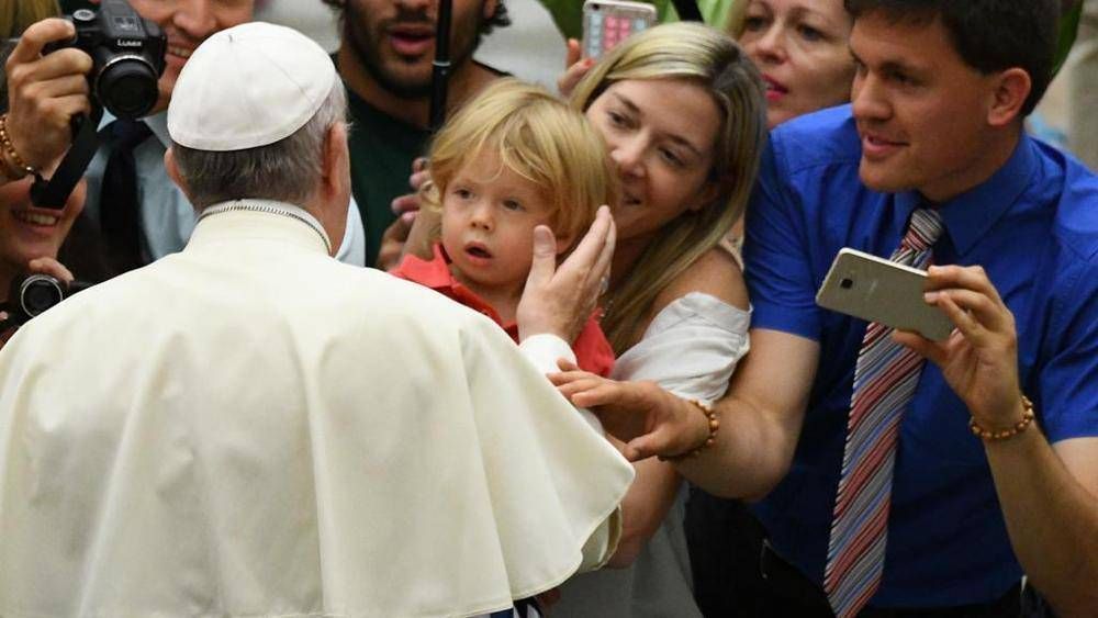 El Papa: Barcelona, Congo, pr�fugos... �Dios llora con nosotros y nos sorprende�
