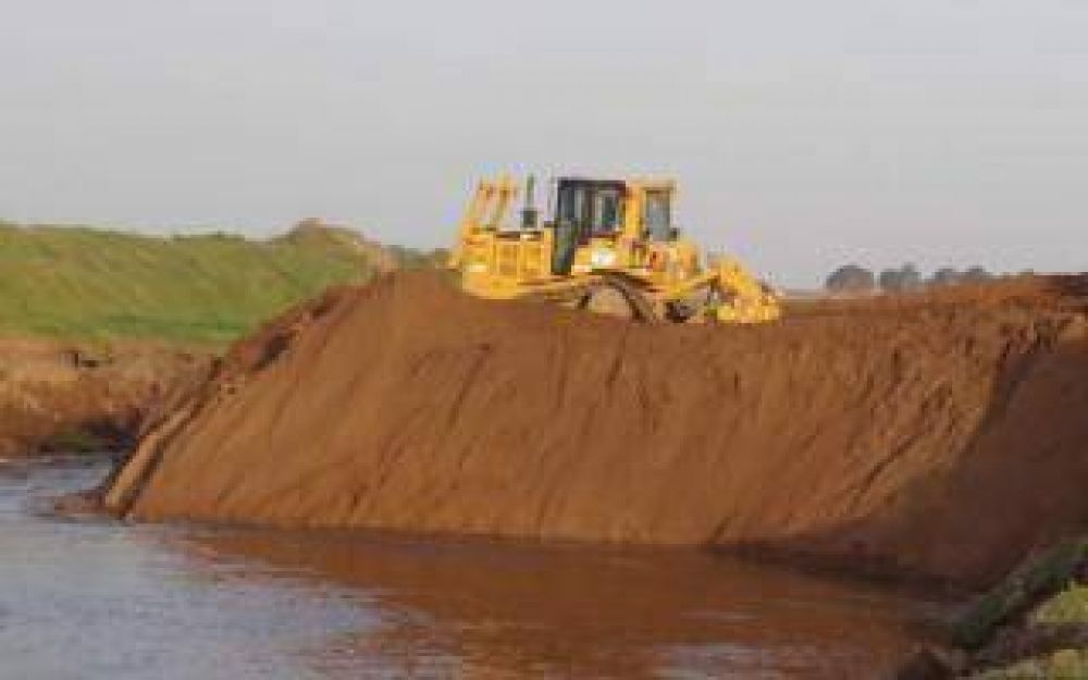 Inundaciones: Intendente de Rivadavia denunci� al gobernador pampeano por la destrucci�n de una obra