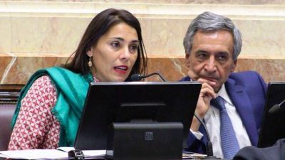 Otra ley para proteger la d�bil fruticultura