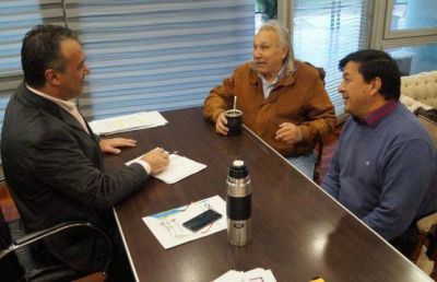 La Provincia y el municipio de Makall� trabajan para garantizar la continuidad de obras
