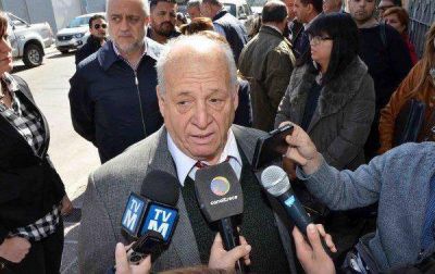 El intendente de Villa Mercedes critic� el cambio de autoridades de la UNViMe