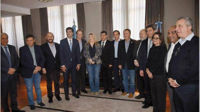 Gobernadores definen el contraataque a la demanda por el Fondo del Conurbano