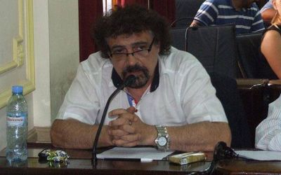 Piccolo carg� contra los dirigentes que se fueron de Cumplir tras las PASO