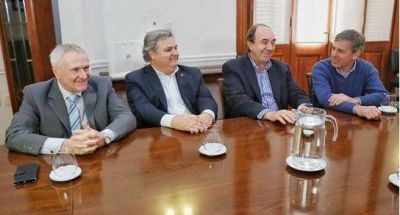 Far�as recibi� a 