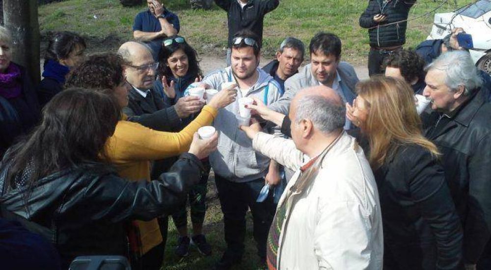 Inauguran primera etapa de la red de agua ejecutada en Alfar