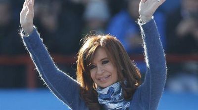 La ex presidenta aguarda el resultado oficial para volver al ruedo