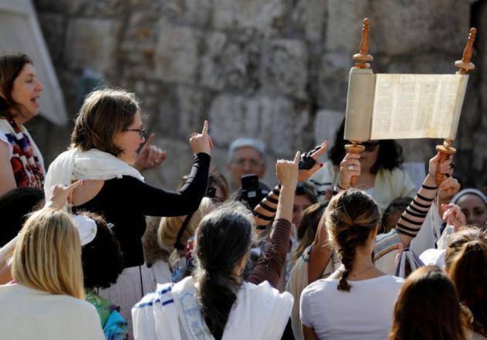 L�deres jud�os norteamericanos repudiaron la revisaci�n corporal de mujeres en el Muro Occidental
