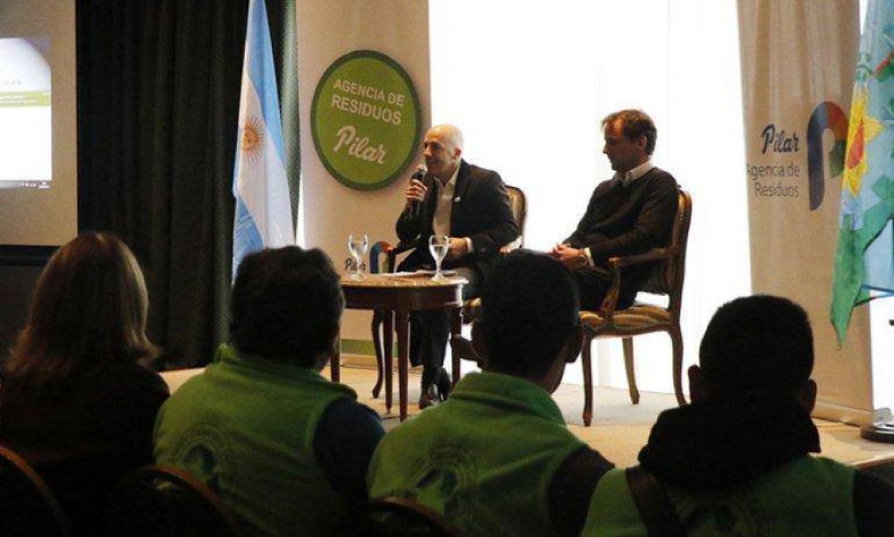 Ducot� quiere lograr que en Pilar se recicle el 30% de los residuos que se generan