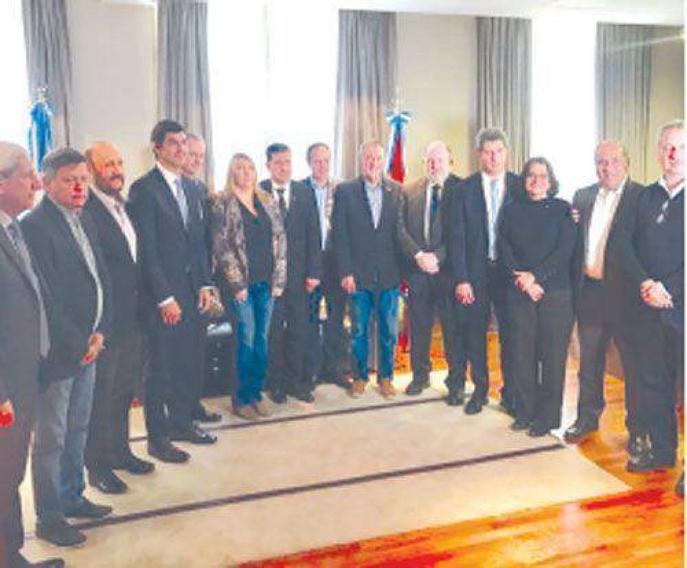 Gobernadores rechazan perder recursos por Buenos Aires