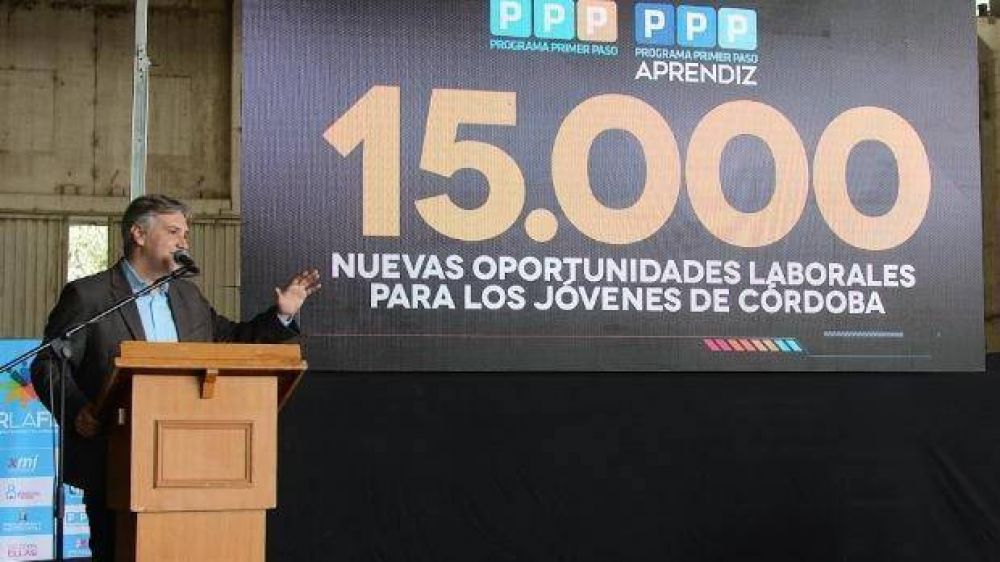 Llaryora: M�s del 40 por ciento de los j�venes del PPP quedaron en el empleo