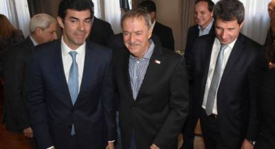 Los gobernadores amenazan con no renovar el impuesto al cheque por la pelea de la coparticipaci�n