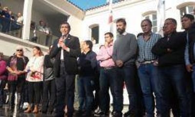 Paredes convoc� a una marcha a Plaza 25 de Mayo