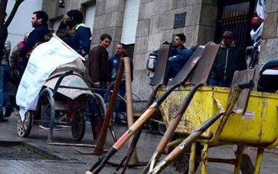 Cooperativas denunciaron que la municipalidad minti� y la protesta sigue