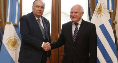 Lifschitz recibi� al embajador de Uruguay