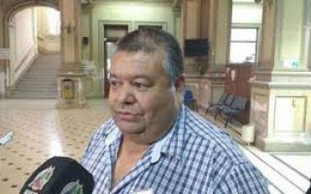 Tres Arroyos: Jefe de Gabinete local no recibi� a municipales porque estaba �descansando de sus vacaciones�