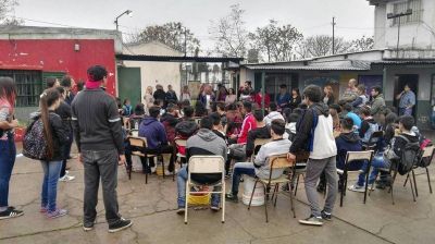SUTEBA denuncia 